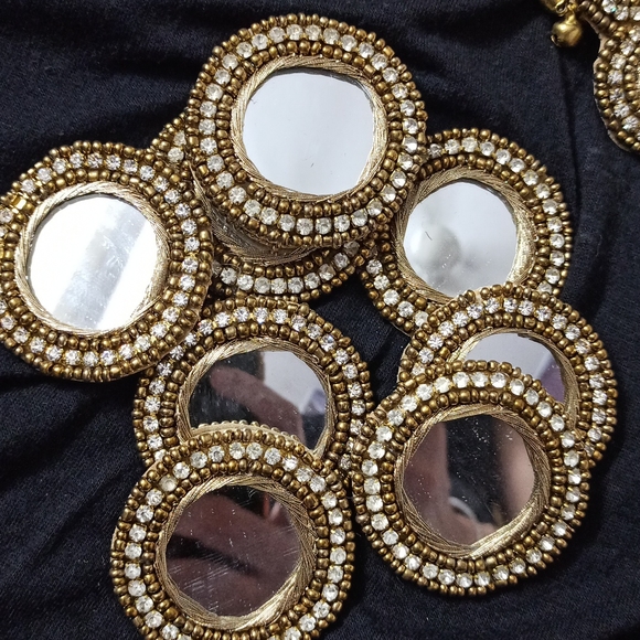 Beautiful Neck Patch - Picture 4 of 7